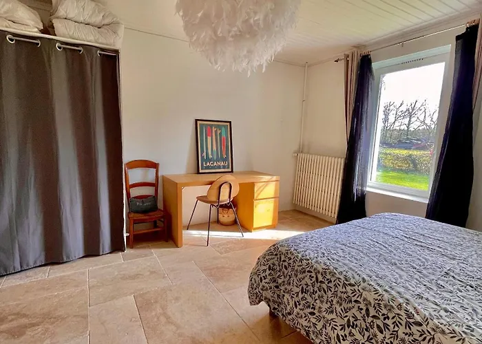 بيت للعطل Le Saule